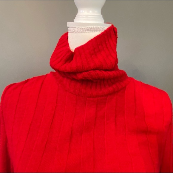 Y London red sweater - Picture 2 of 6